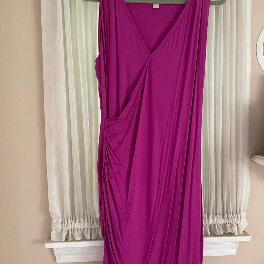 Beautiful magenta dress!
